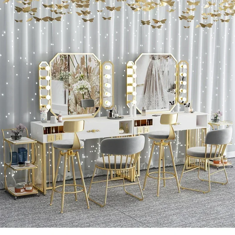 Beauty Makeup Studio - Fotoğraf stüdyosu makyaj masası düğün fotoğrafçılığı