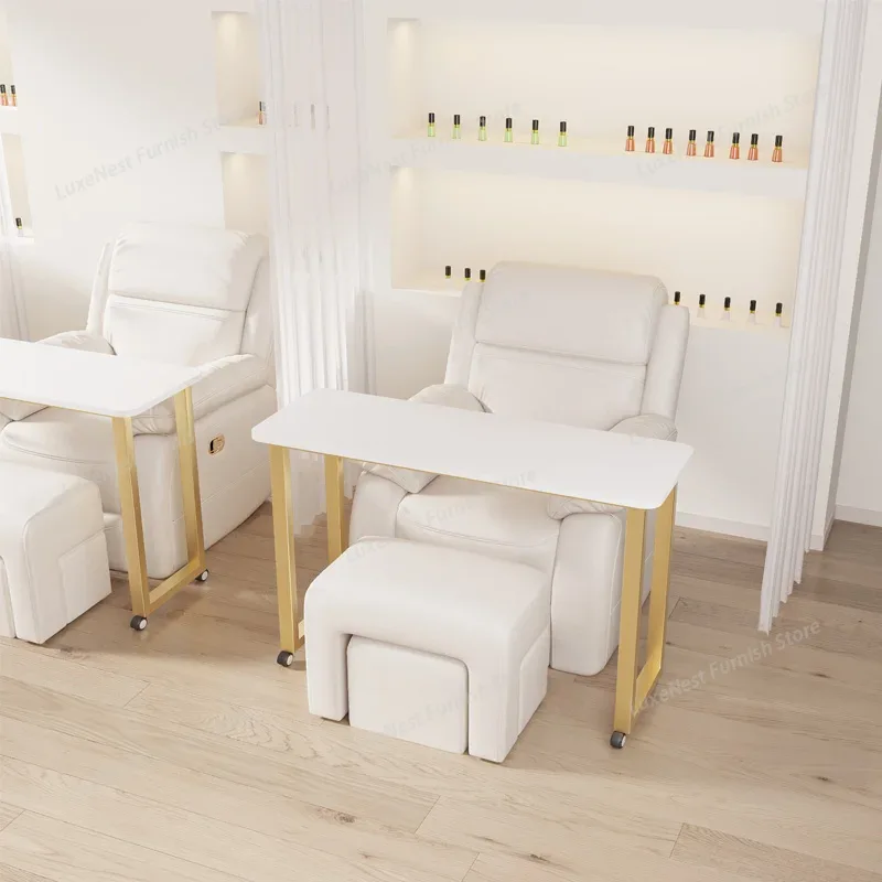 Makeup Beauty Lounge - Tasarımcı Modaya Uygun Tırnak Masaları Parfüm