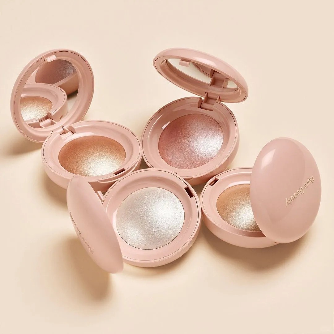 Rare Beauty Makeup Highlighter - Rare Beauty Pinch Luminous Pudra Allık
