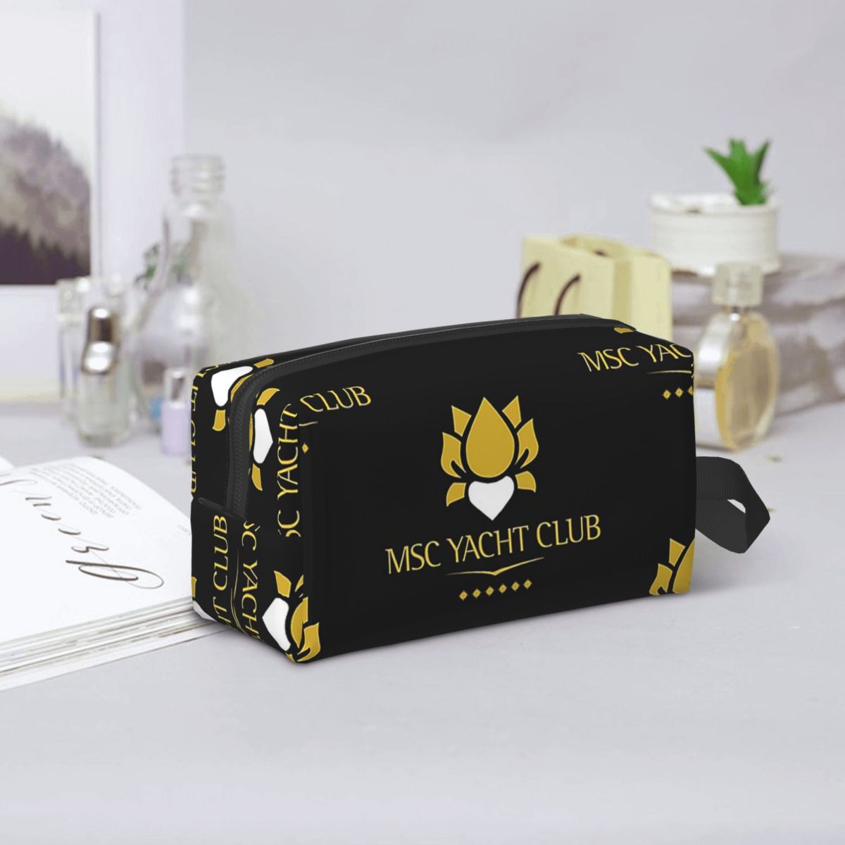 Beauty Makeup Logo Design - MSC Yacht Club Logo Tasarım Kapaklı