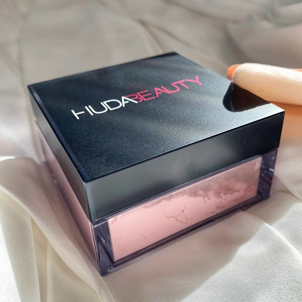 Beauty Huda Makeup - Huda Easy Bake Gevşek Sabitleyici Pudra