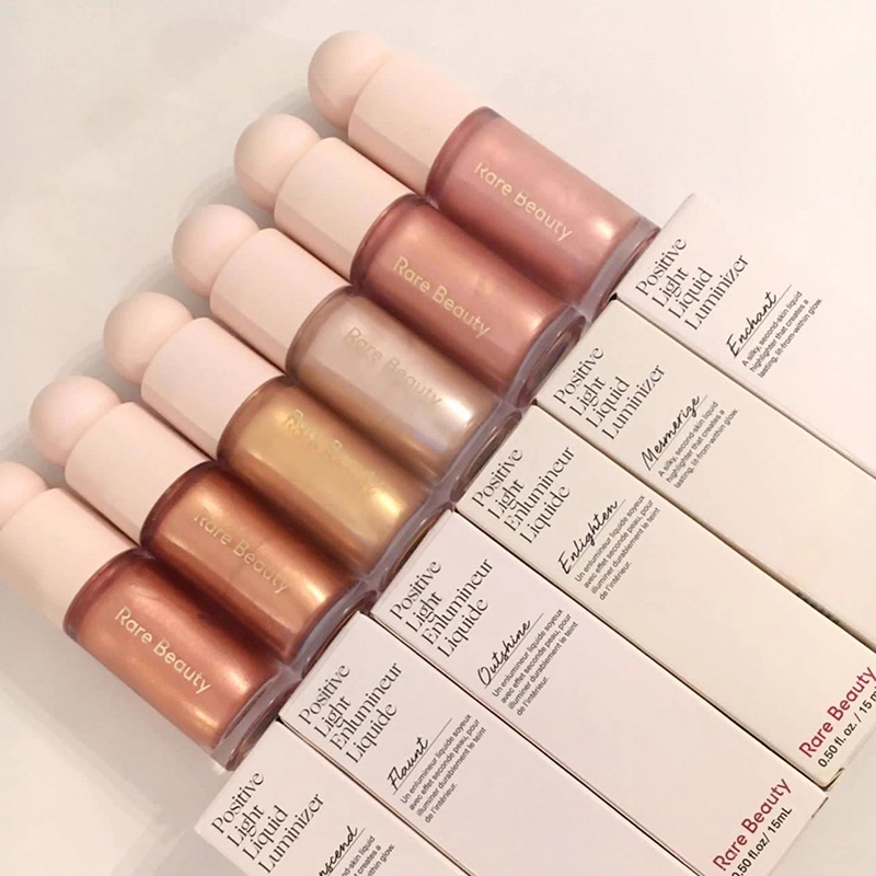 Rare Beauty Makeup Highlighter - Rare Beauty Highlighter Yüksek Parlaklıkta Bitişli