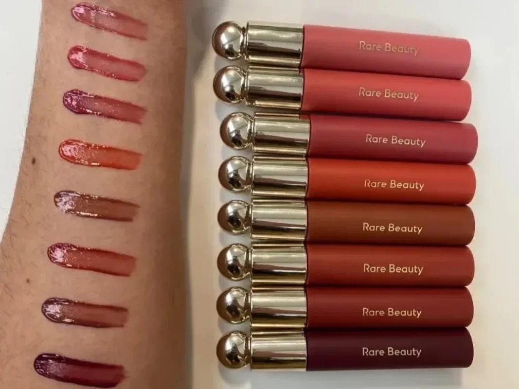 Rare Beauty Ruj Likit Allık Hi - Rare Beauty Makeup Highlighter incelemesi ve fiyatı