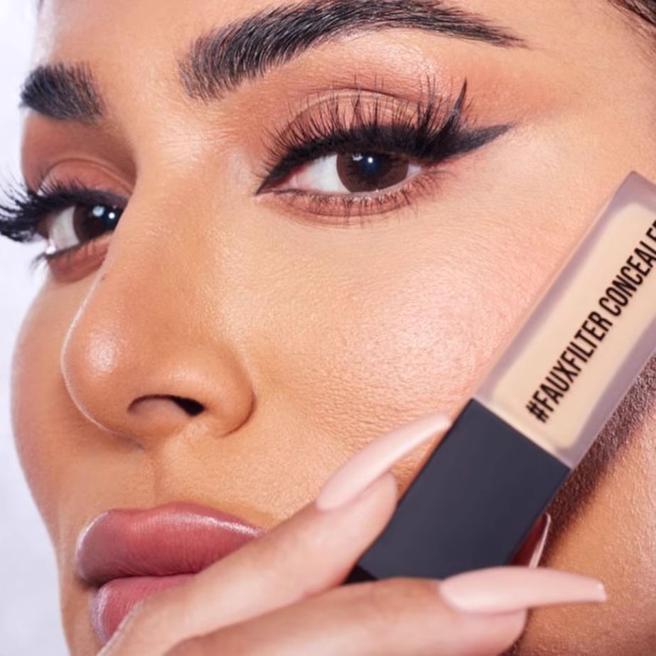 Huda Beauty Faux Filter Işıltı - Beauty Huda Makeup incelemesi ve fiyatı