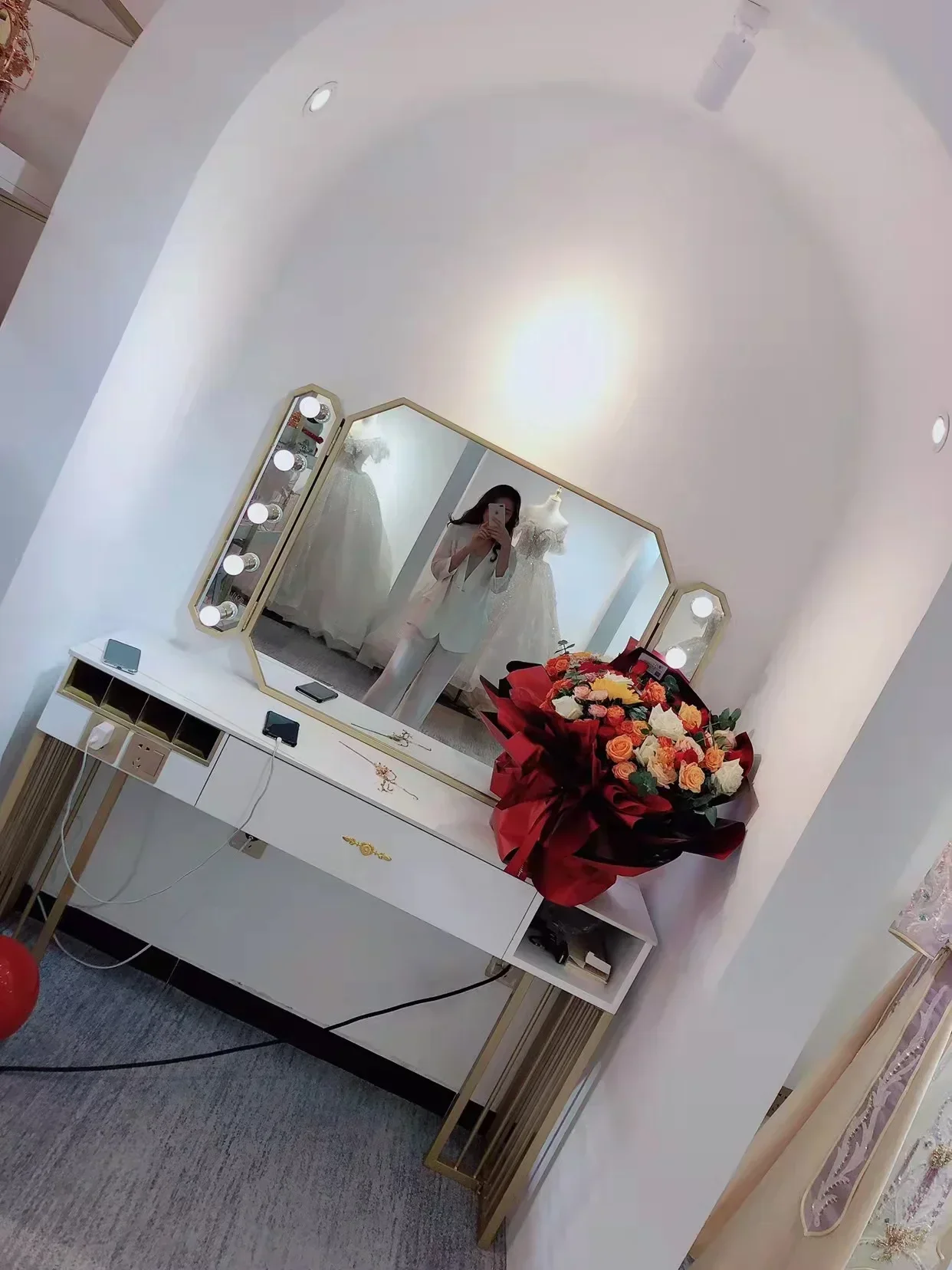 Fotoğraf stüdyosu makyaj masas - Beauty Makeup Studio incelemesi ve fiyatı