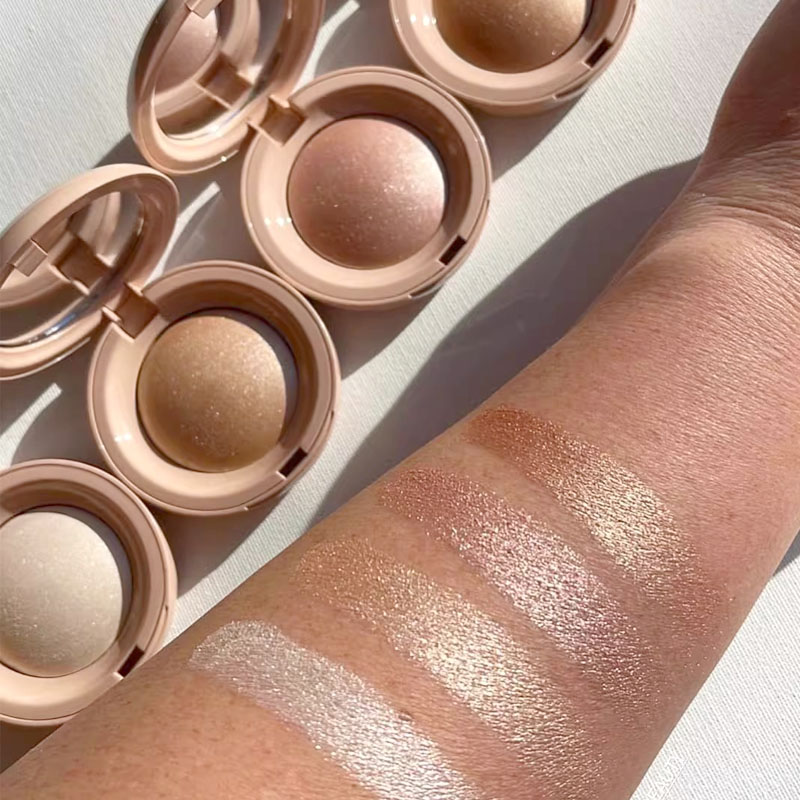 Rare Beauty Pinch Luminous Pud - Rare Beauty Makeup Highlighter incelemesi ve fiyatı