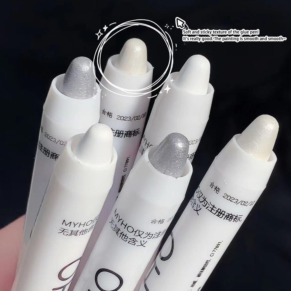 3 renkli Simli İpekböceği Kale - Rare Beauty Makeup Highlighter incelemesi ve fiyatı