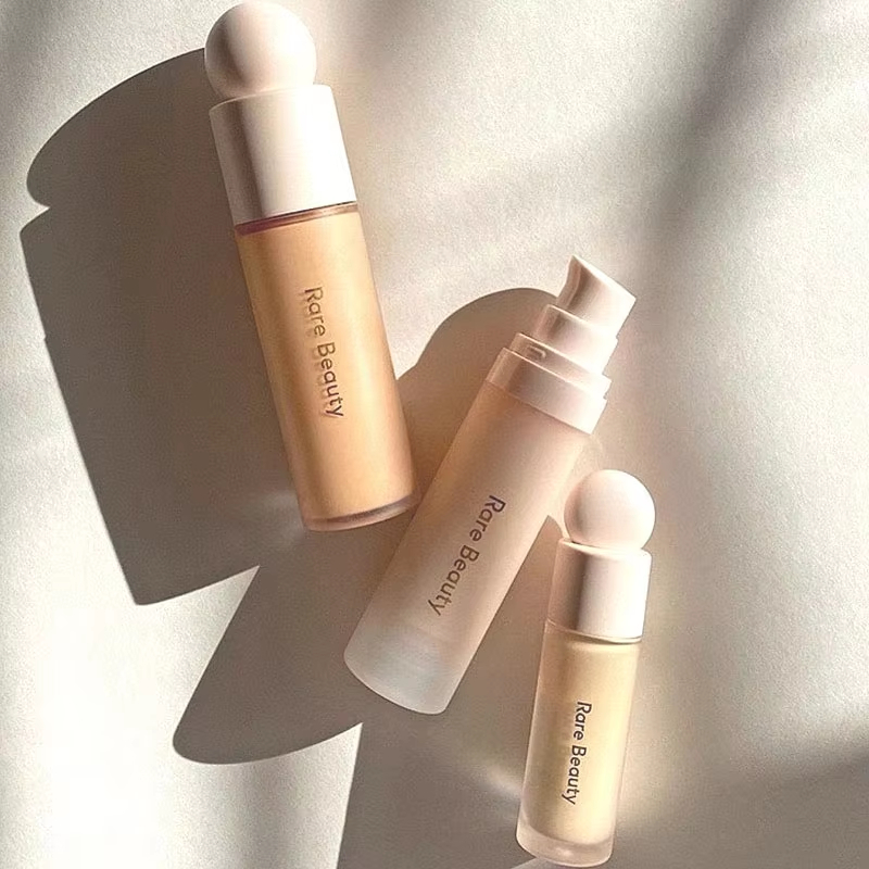 Rare Beauty Soft Pinch Likit A - Rare Beauty Makeup Highlighter incelemesi ve fiyatı