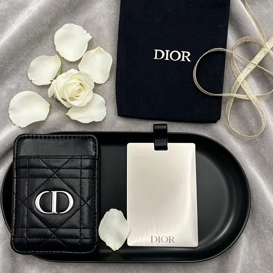 Dior Dior'un Çantası Çok Fonks - Beauty Makeup Dior incelemesi ve fiyatı