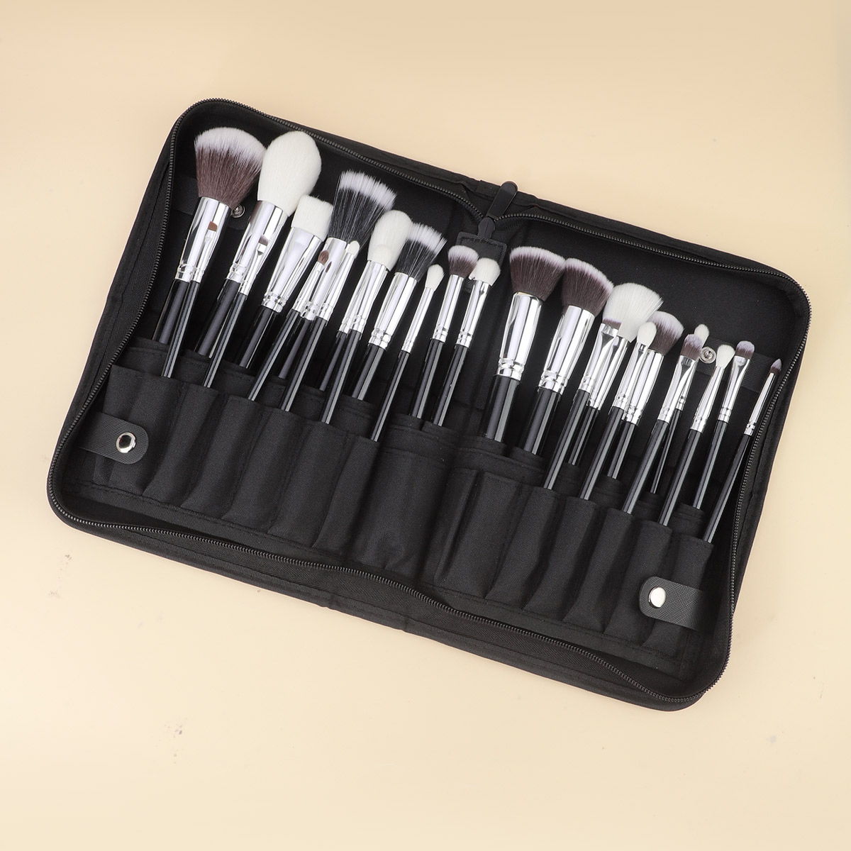 RANCAI 25 Adet Tam Set Makyaj  - Beauty Makeup Studio incelemesi ve fiyatı
