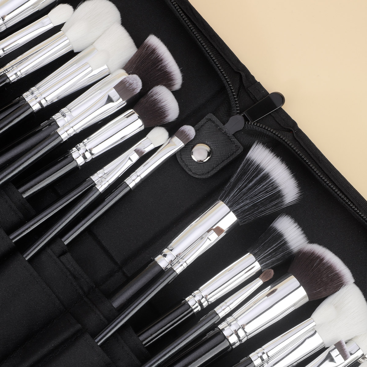RANCAI 25 Adet Tam Set Makyaj  - Beauty Makeup Studio incelemesi ve fiyatı