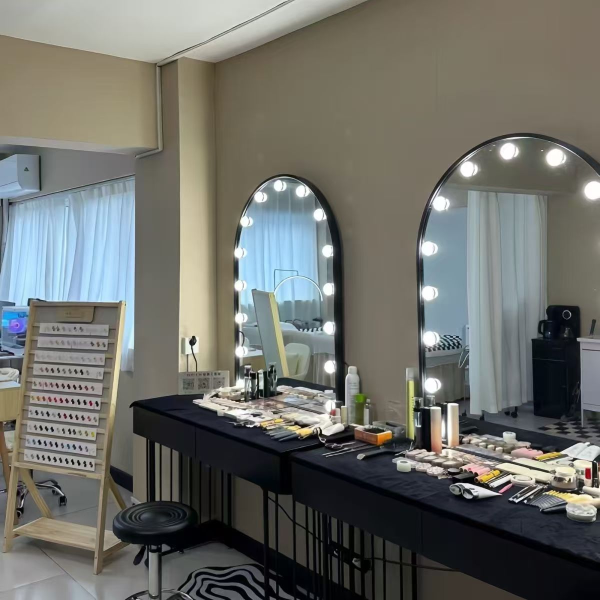 İskandinav tarzı gölge stüdyos - Beauty Makeup Studio incelemesi ve fiyatı