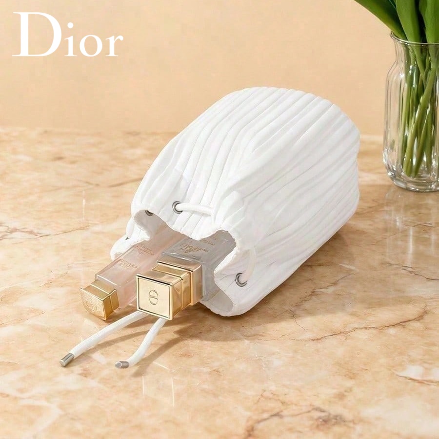 Christian Dior Dior'un çantası - Beauty Makeup Dior incelemesi ve fiyatı